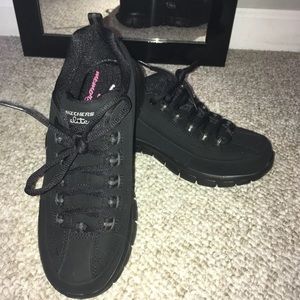 SOLD ✖️Sketchers memory foam sneaker